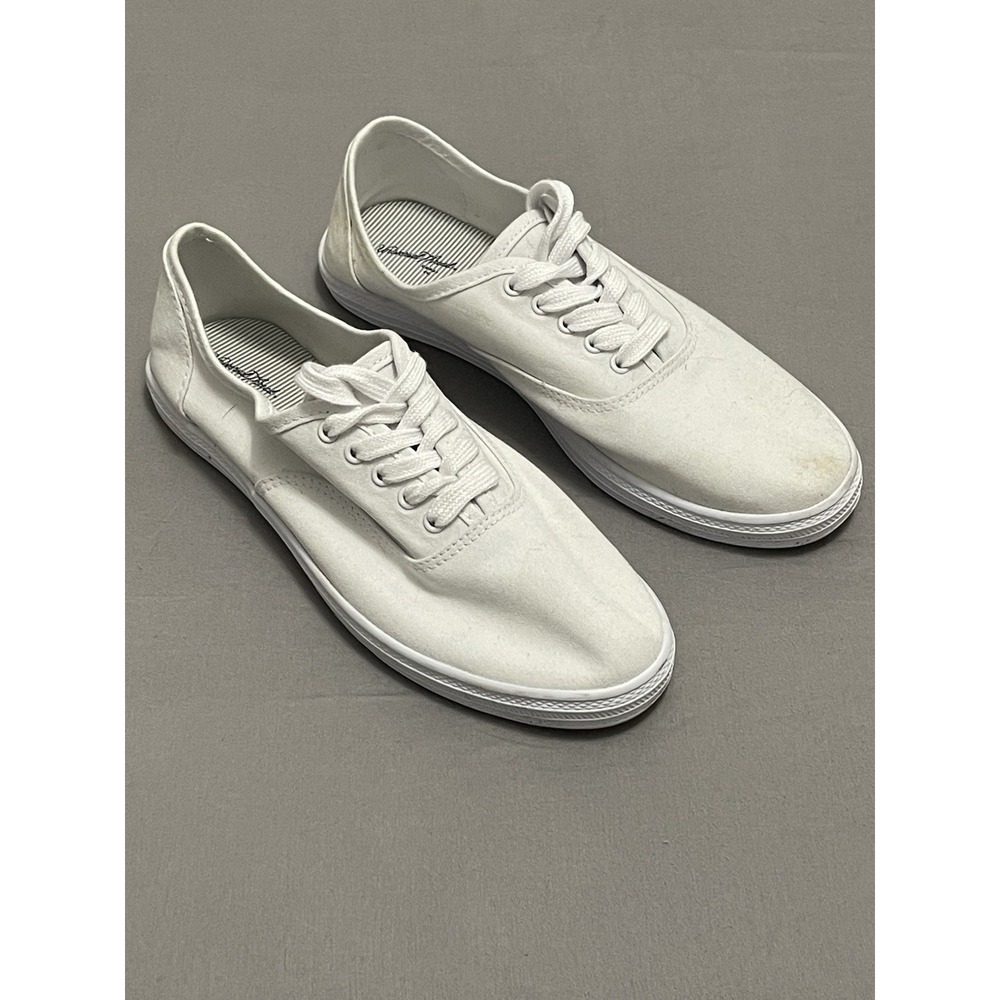 Universal Thread Womens White Canvas Lace Up Sneakers Shoes Size 9 096120981